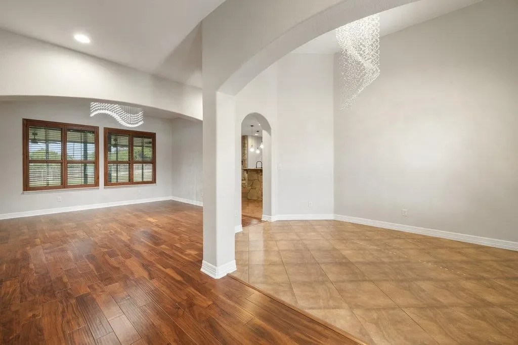 321 Sarahs LN, Liberty Hill, Texas, United States. - Photo 8