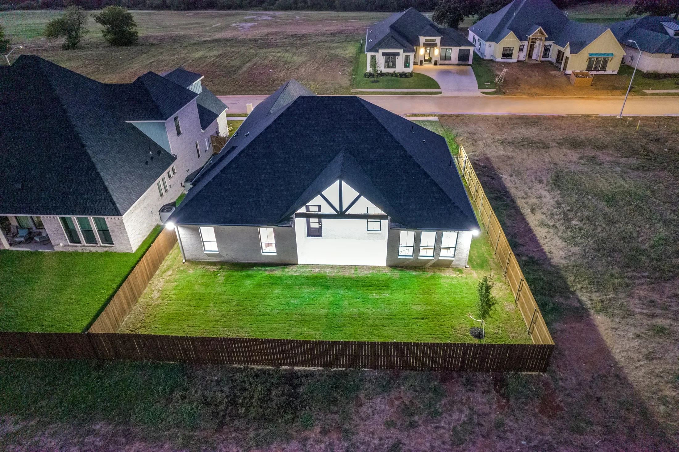 912 Bandon Dunes Drive , Burleson, TX 76028, Burleson, Texas, United States. - Photo 26