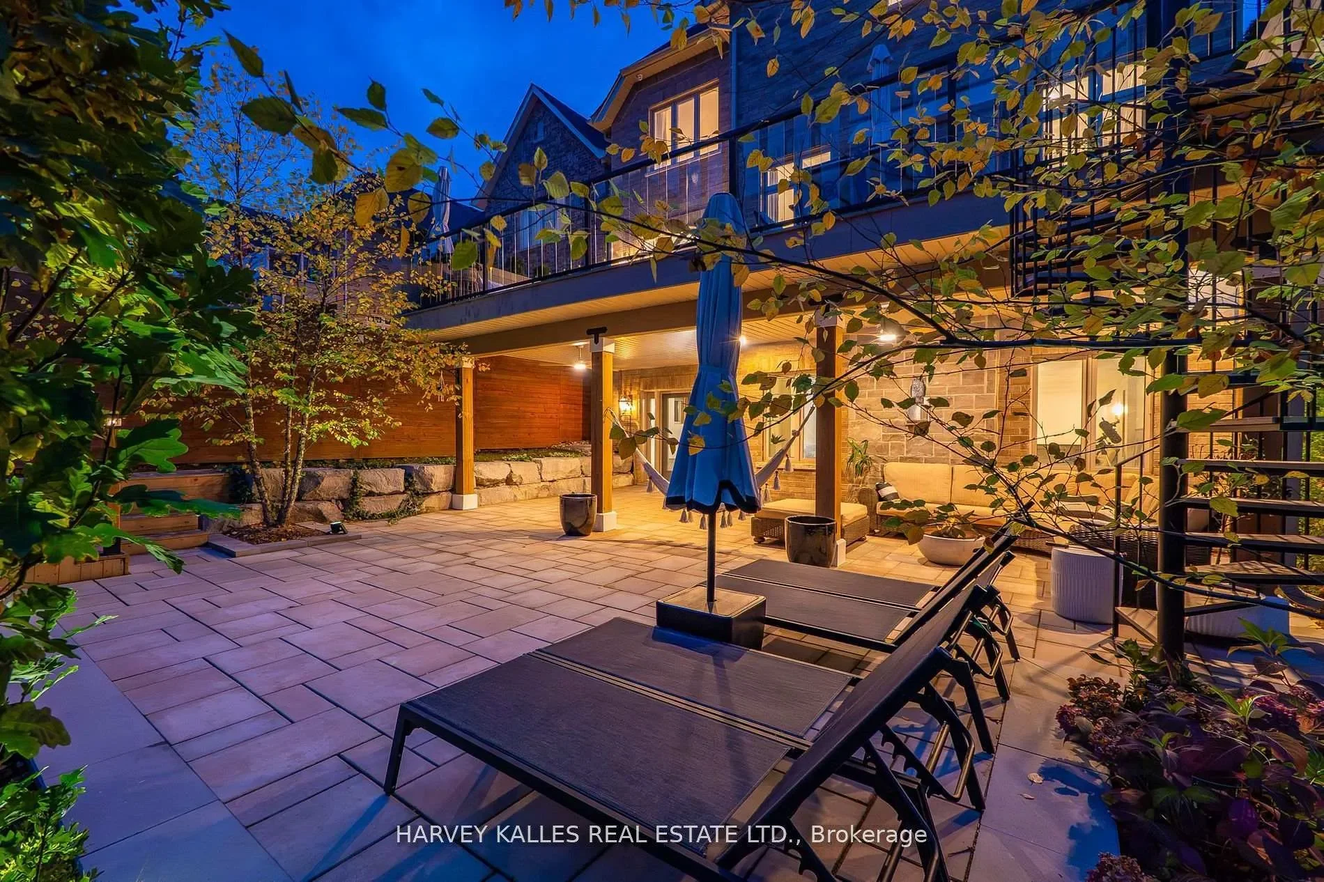 Exterior photo 12