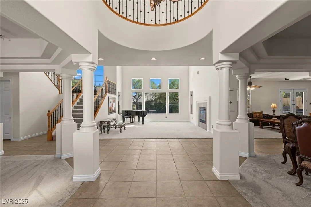 8095 Dark Hollow Place, Las Vegas, Nevada, United States. - Photo 7