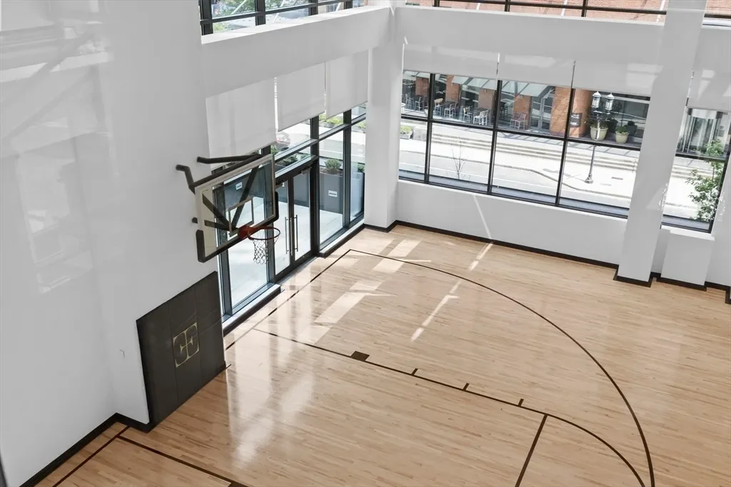 135 Seaport, Boston, Massachusetts, United States. - Photo 26