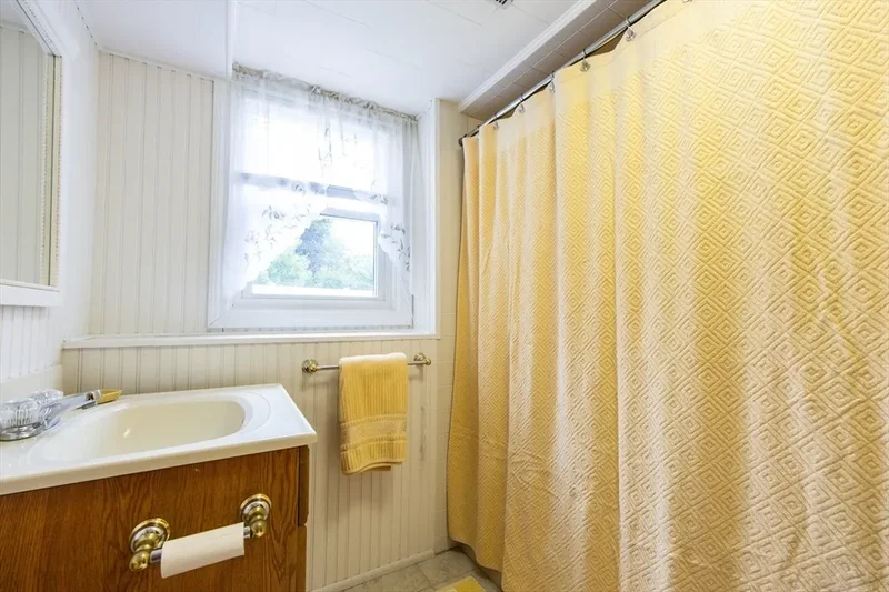 72 Rogers Dr., Stoughton, MA 02072, Stoughton, Massachusetts, United States. - Photo 30