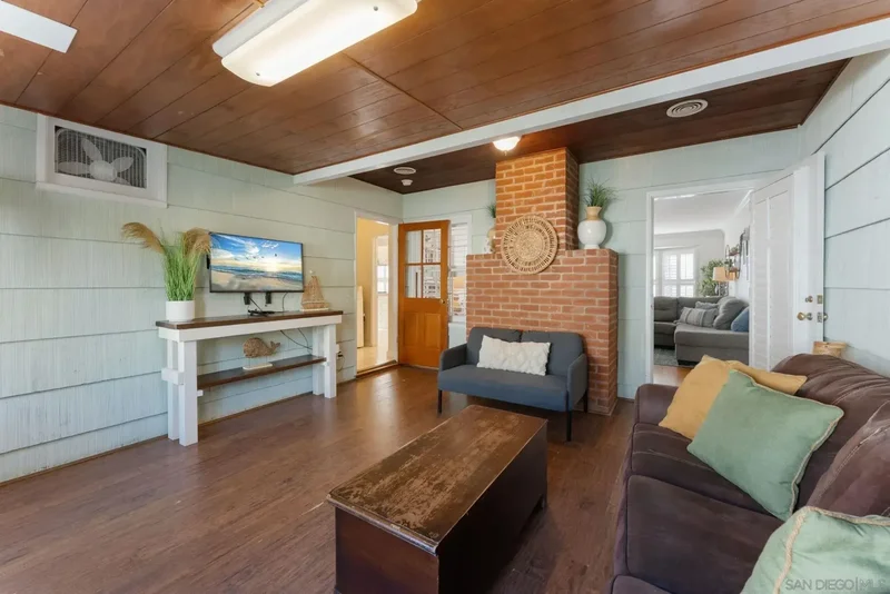 7005 Draper Ave, La Jolla, CA 92037, San Diego, California, United States. - Photo 15