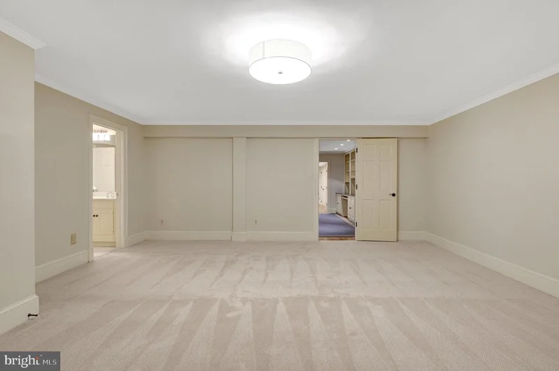 8014 GREENWICH WOODS DR, MCLEAN, VA, 22102, USA, McLean, Virginia, United States. - Photo 63