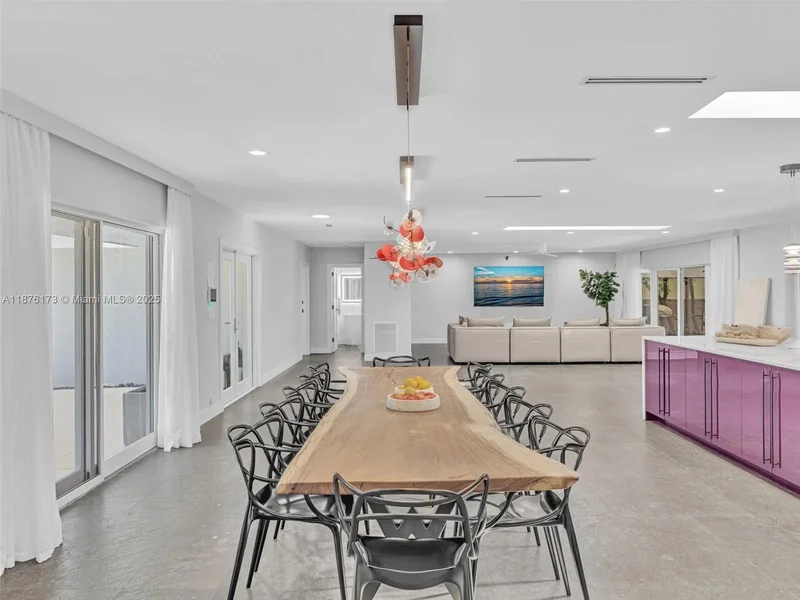 840 S Southlake Dr, Hollywood, Florida, United States. - Photo 15