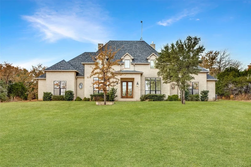 2060 County Road 2027 - Glen Rose, Texas