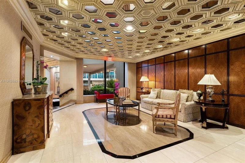 5500 Collins Ave 304, Miami Beach, Florida, United States. - Photo 35