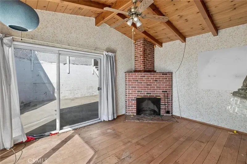 909 Montgomery, Hermosa Beach, California, United States. - Photo 20