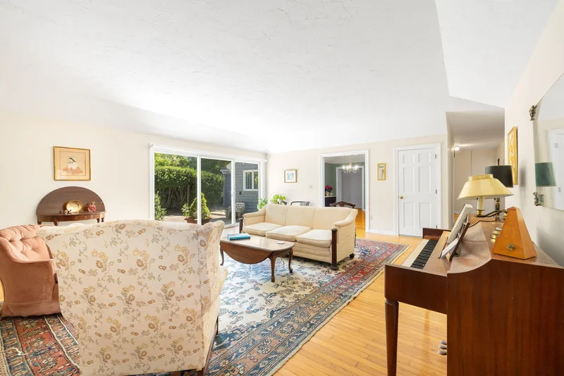89 Swift Avenue, Barnstable, Massachusetts, United States. - Photo 40