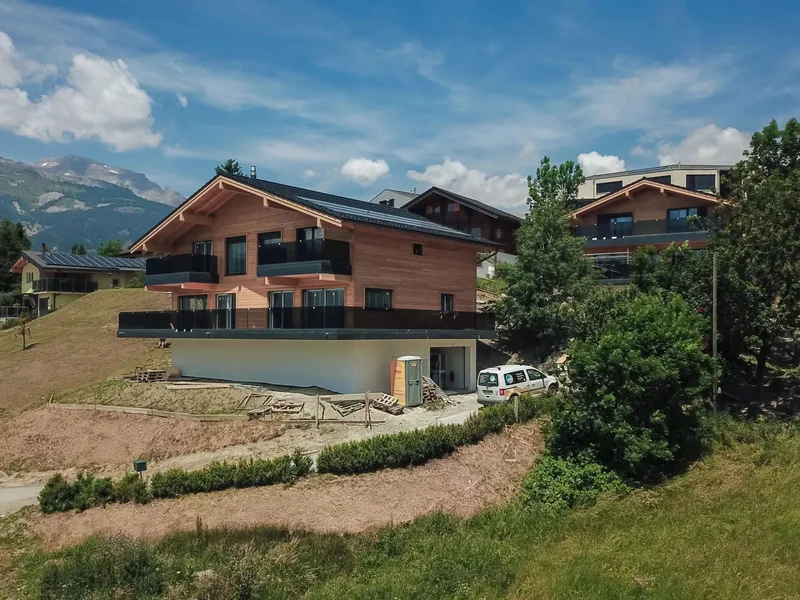 Lens, Valais, Switzerland. - Photo 9