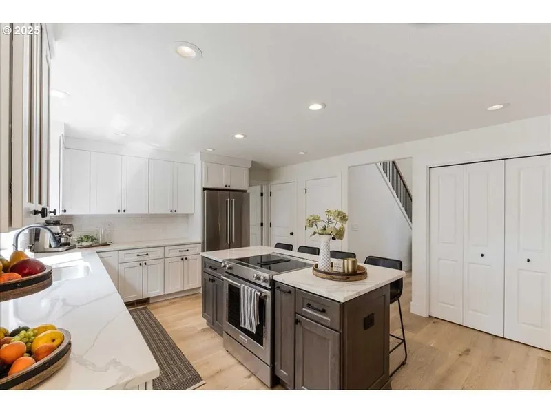115 NE 39TH AVE, Hillsboro, Oregon, United States. - Photo 16