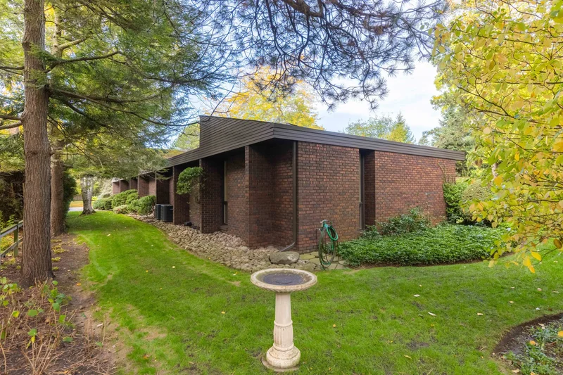 1168 Carey Rd, Oakville, ON L6J 2E4, Canada, Oakville, Ontario, Canada. - Photo 21