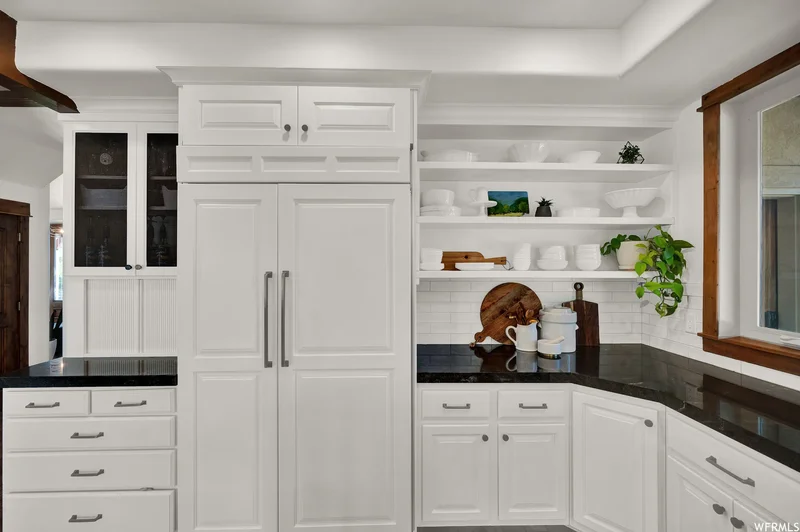 5 Bedrooms Single Family Detached