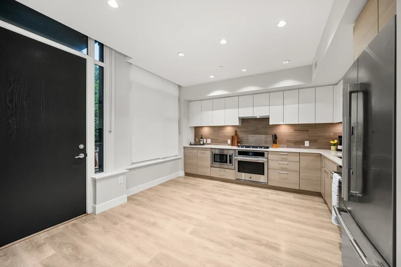 3482 Marine Way, Vancouver, British Columbia, Canada. - Photo 7