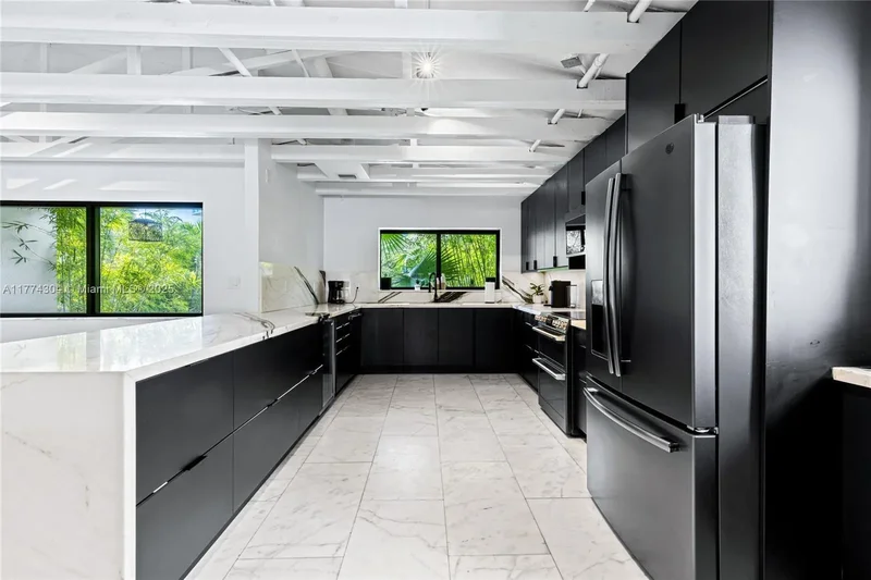 1061 NW North River Dr, Miami, Florida, United States. - Photo 14