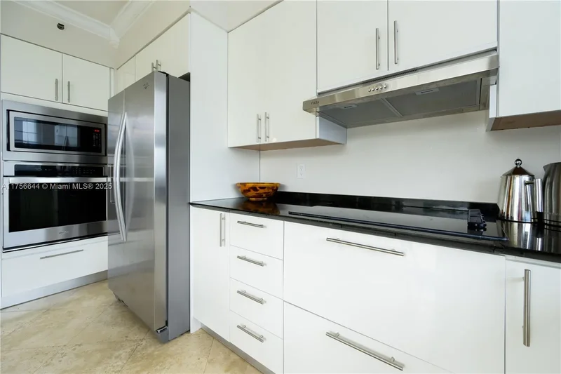 19111 Collins Ave 207, Golden Beach, Florida, United States. - Photo 5