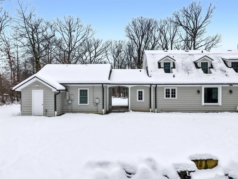 24924 Riverwood Drive, Franklin Village, MI 48025, Beverly Hills, Michigan, United States. - Photo 11