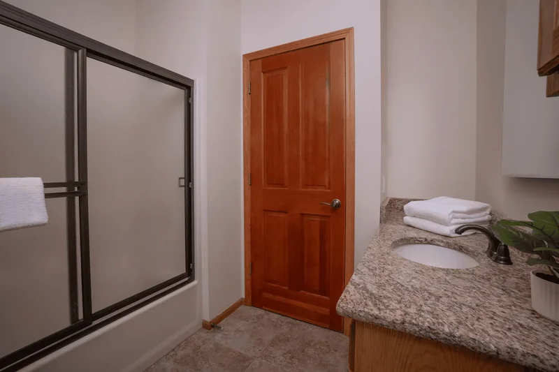65055 Old Bend Redmond Highway , Bend, OR 97703, Bend, Oregon, United States. - Photo 24