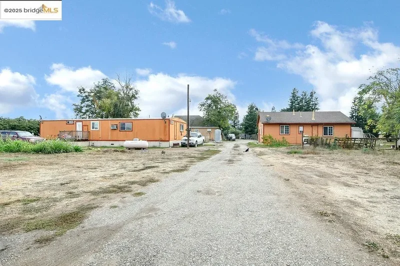 8190 French Camp Dr, Manteca, California, United States. - Photo 22