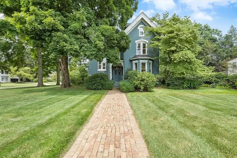 301 Church Ln, Sewickley, Pennsylvania, United States. - Photo 2