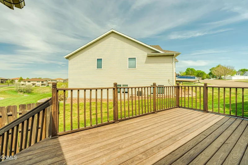 1901 Oregon Drive, Bismarck, ND 58503, Bismarck, North Dakota, United States. - Photo 110