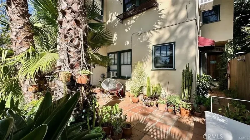 3201 Hamilton Way, Los Angeles, California, United States. - Photo 10