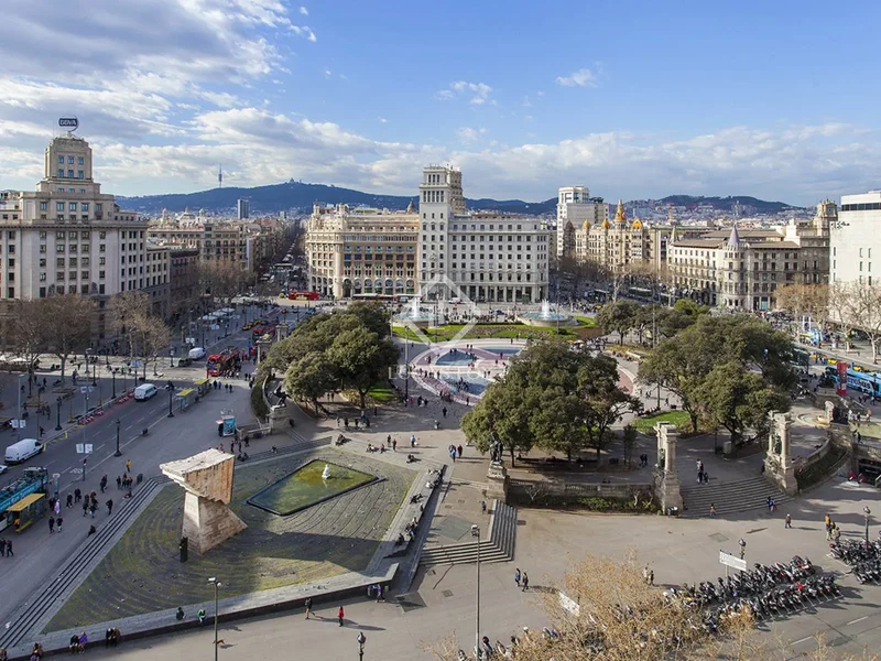 Gran via, barcelona, Barcelona, barcelona, Eixample, Barcelona, Spain. - Photo 26