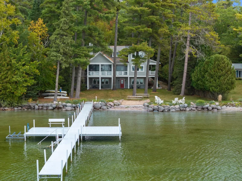 6613 Hillside Avenue, Indian River, MI 49749, Indian River, Michigan, United States. - Photo 2