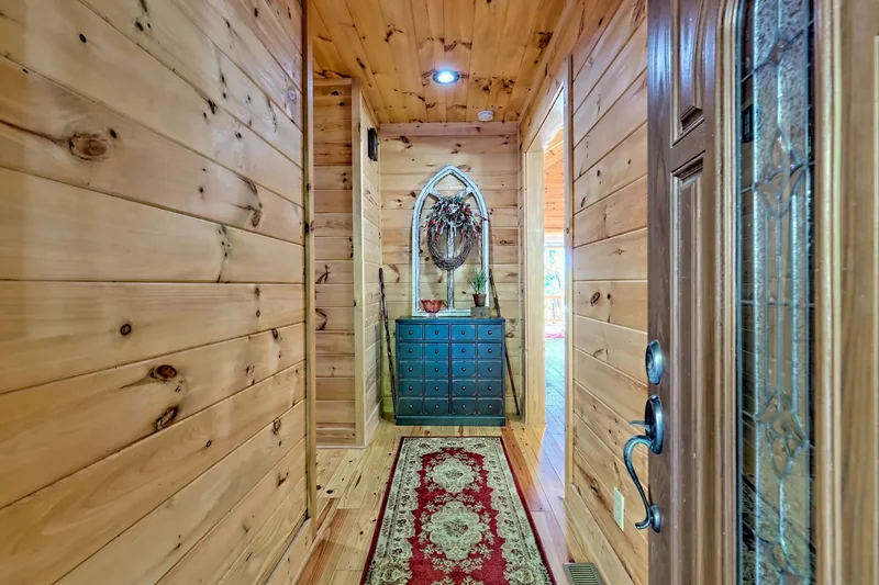 407 Blackberry Drive, Rabun Gap, GA 30568, Rabun Gap, Georgia, United States. - Photo 8