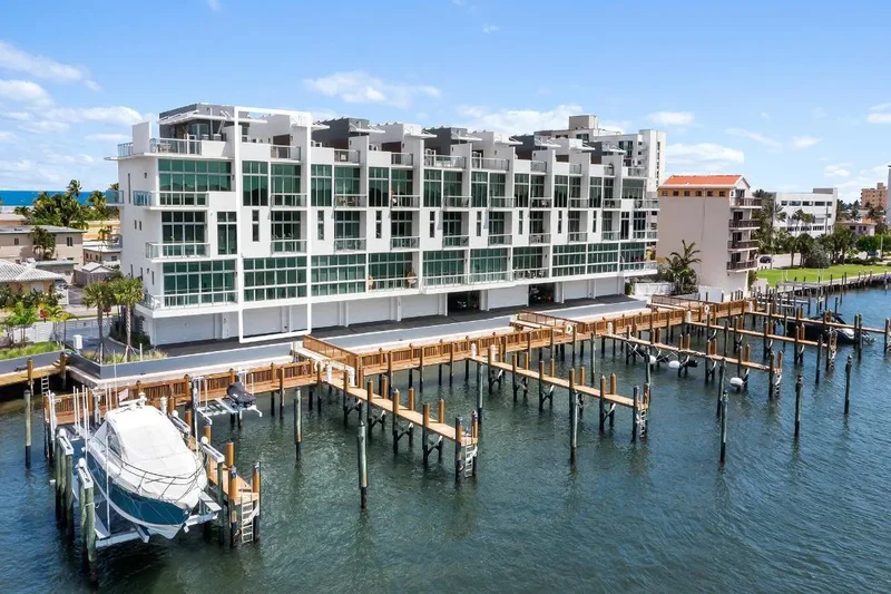 2880 N Ocean Drive, Hollywood, Florida, United States. - Photo 3