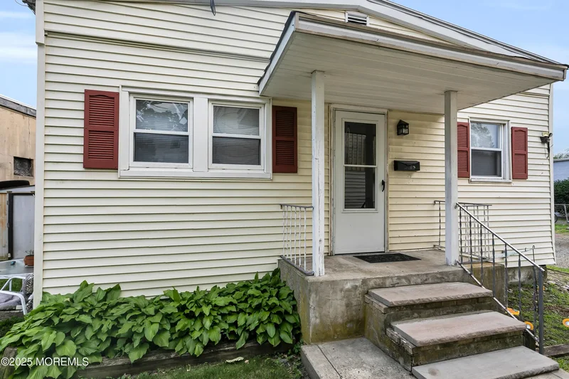 289 Port Monmouth Road, North Middletown, NJ 07748, North Middletown, New Jersey, United States. - Photo 9