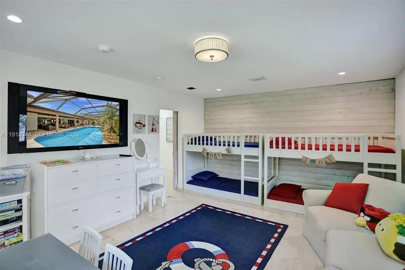 Single Family Residence in Miami