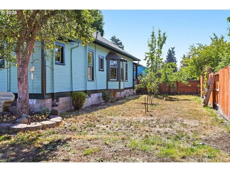 1132 Ash Ave, CottageGrove, OR 97424, Cottage Grove, Oregon, United States. - Photo 43