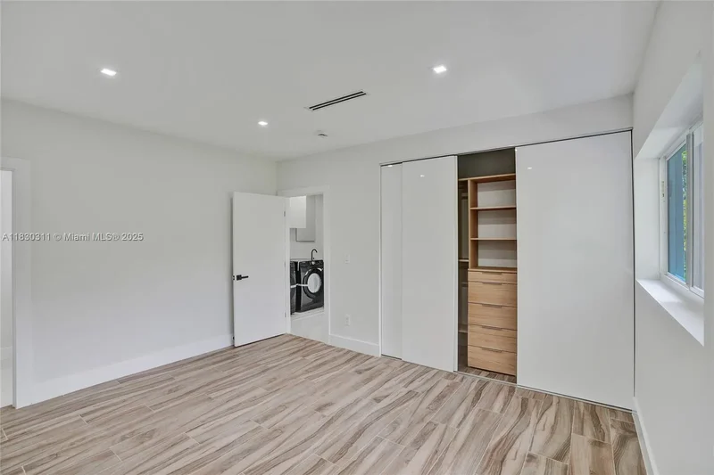 1840 NE 199th St, North Miami Beach, Florida, United States. - Photo 18