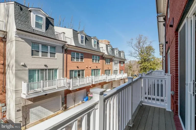 10326 GROSVENOR PL PLACE, NORTH BETHESDA, MD 20852, North Bethesda, Virginia, United States. - Photo 18