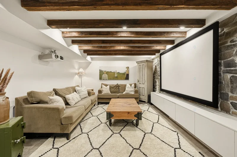 220 Rue Jean-Béliveau, Longueuil, Quebec, Canada. - Photo 21
