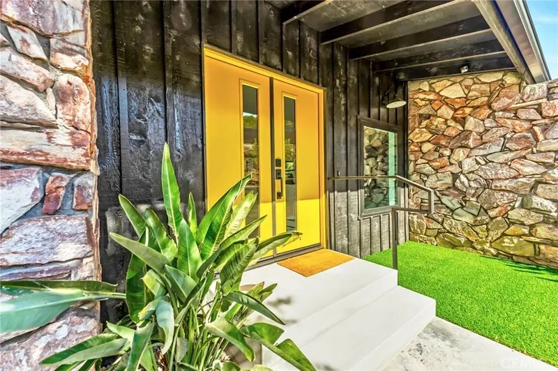 1909 Canyon Road, Redlands, California, United States. - Photo 3