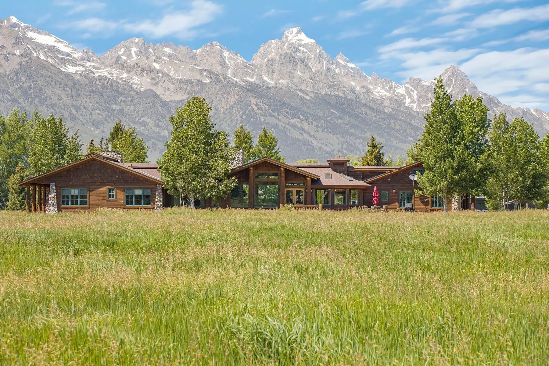 450 E Oatgrass Road , Jackson, WY 83001, Jackson, Wyoming, United States. - Photo 2