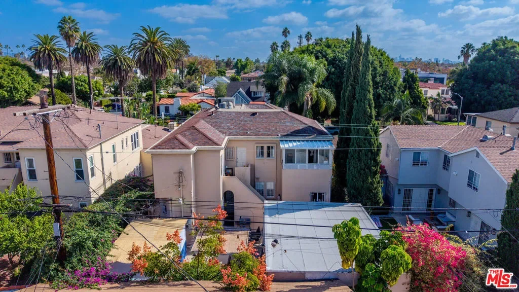 461 N Vista Street, Los Angeles, California, United States. - Photo 2