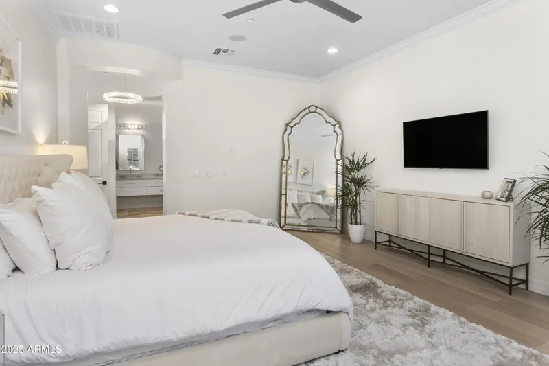 17725 N 93RD Street, Scottsdale, Arizona, United States. - Photo 23
