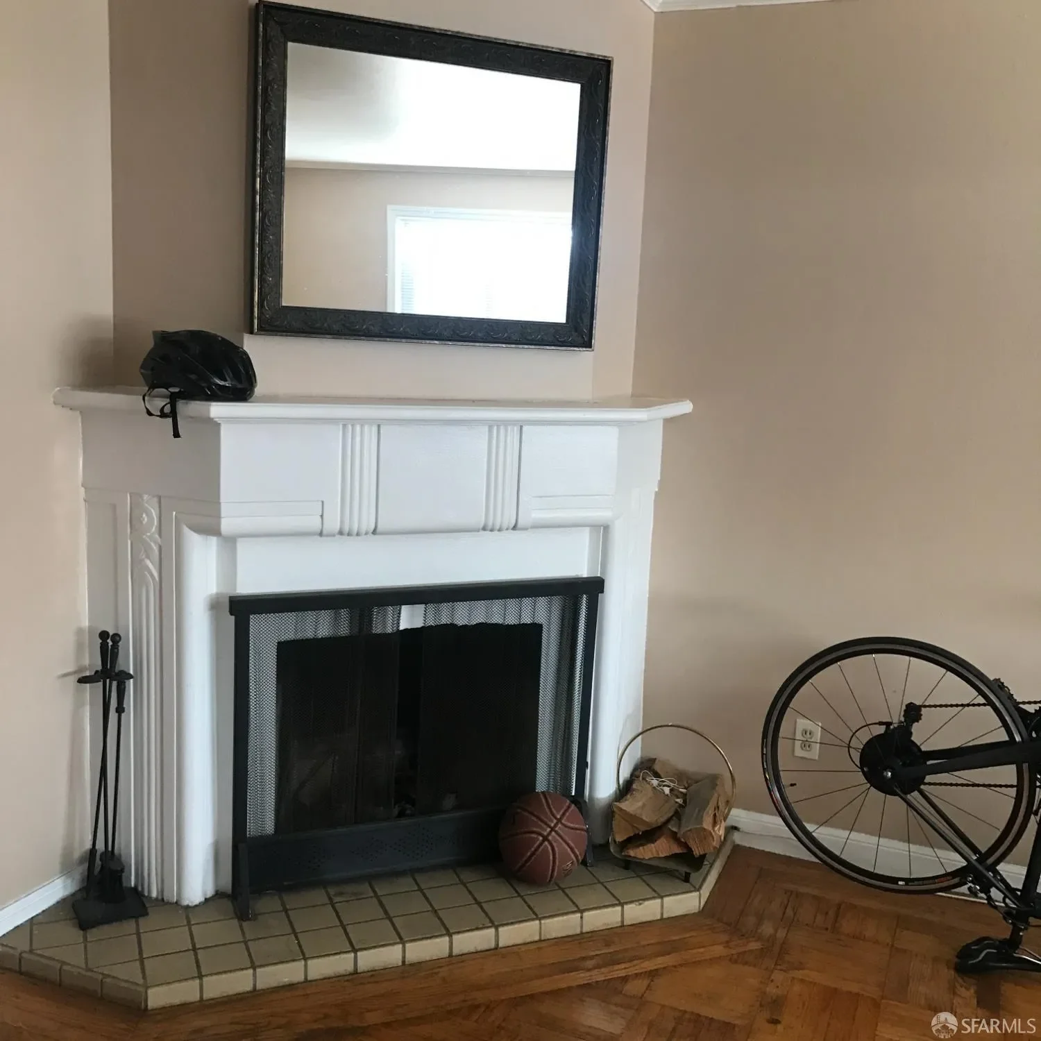 Gallery photo 6