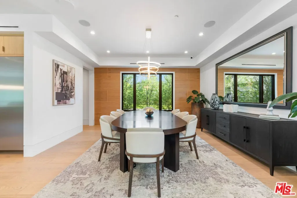 17228 Otsego Street, Los Angeles, California, United States. - Photo 28