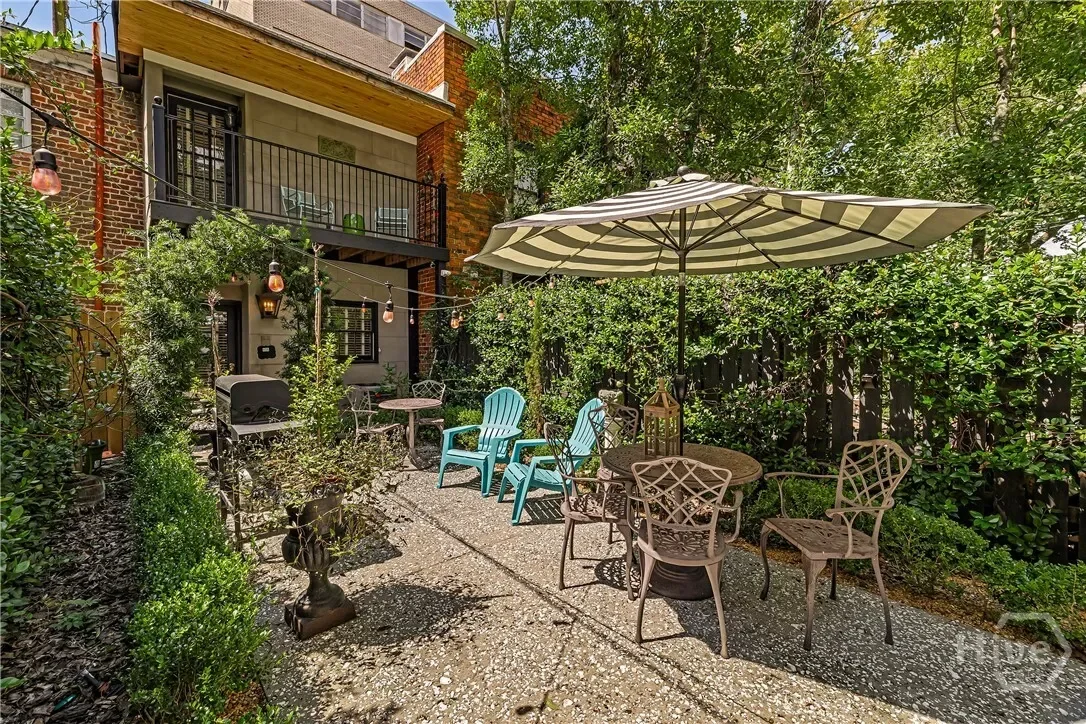 407 E Jones Street, Savannah, Georgia, United States. - Photo 20