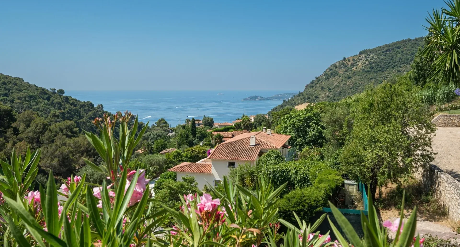 Èze, Provence-Alpes-Côte d'Azur, France. - Photo 7