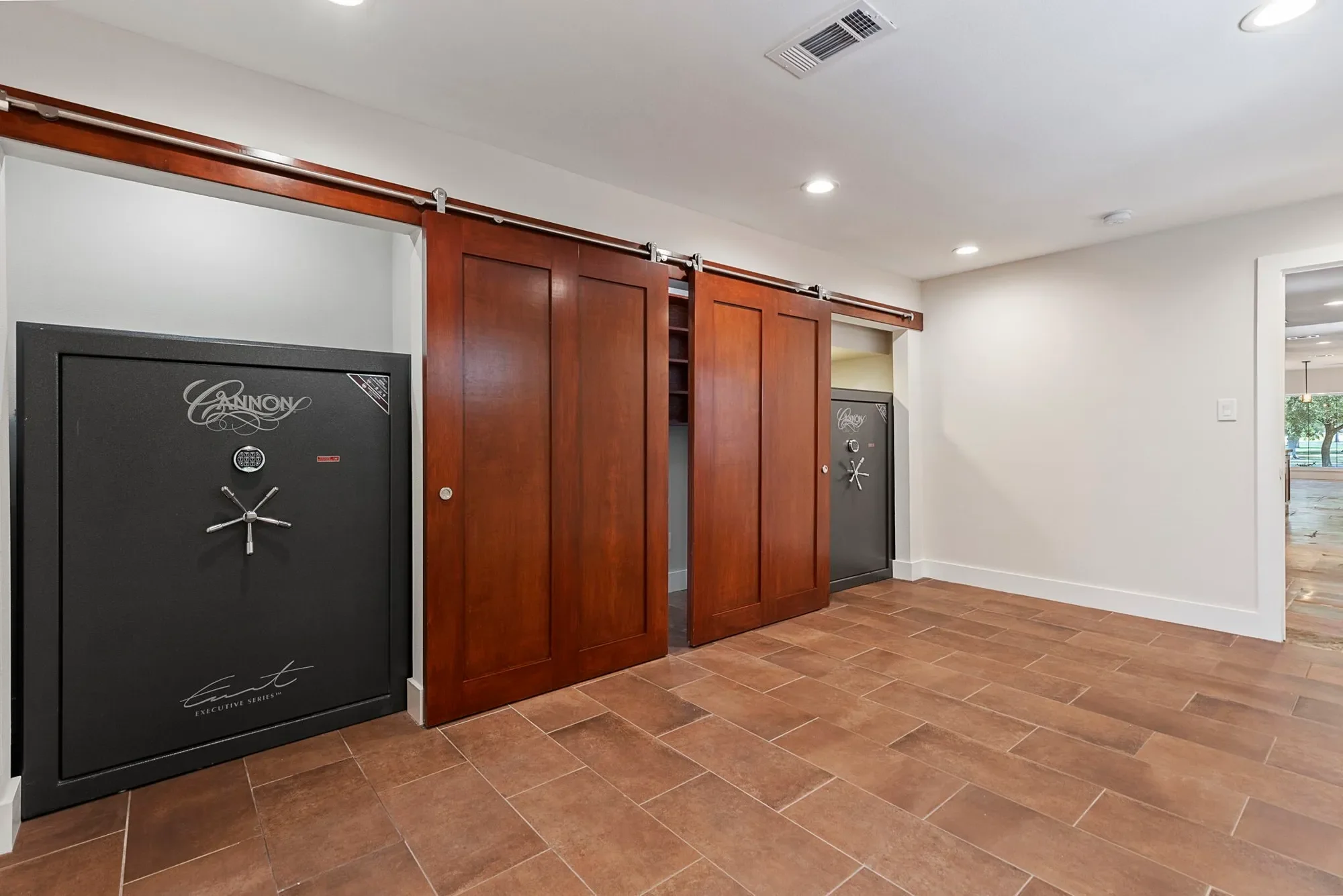 3322 N Braeswood Boulevard, Houston, TX 77025, Houston, Texas, United States. - Photo 41
