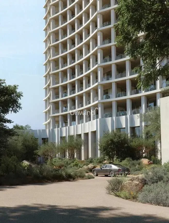 Exterior photo 2