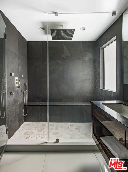 8638 Hollywood Boulevard, Los Angeles, California, United States. - Photo 11