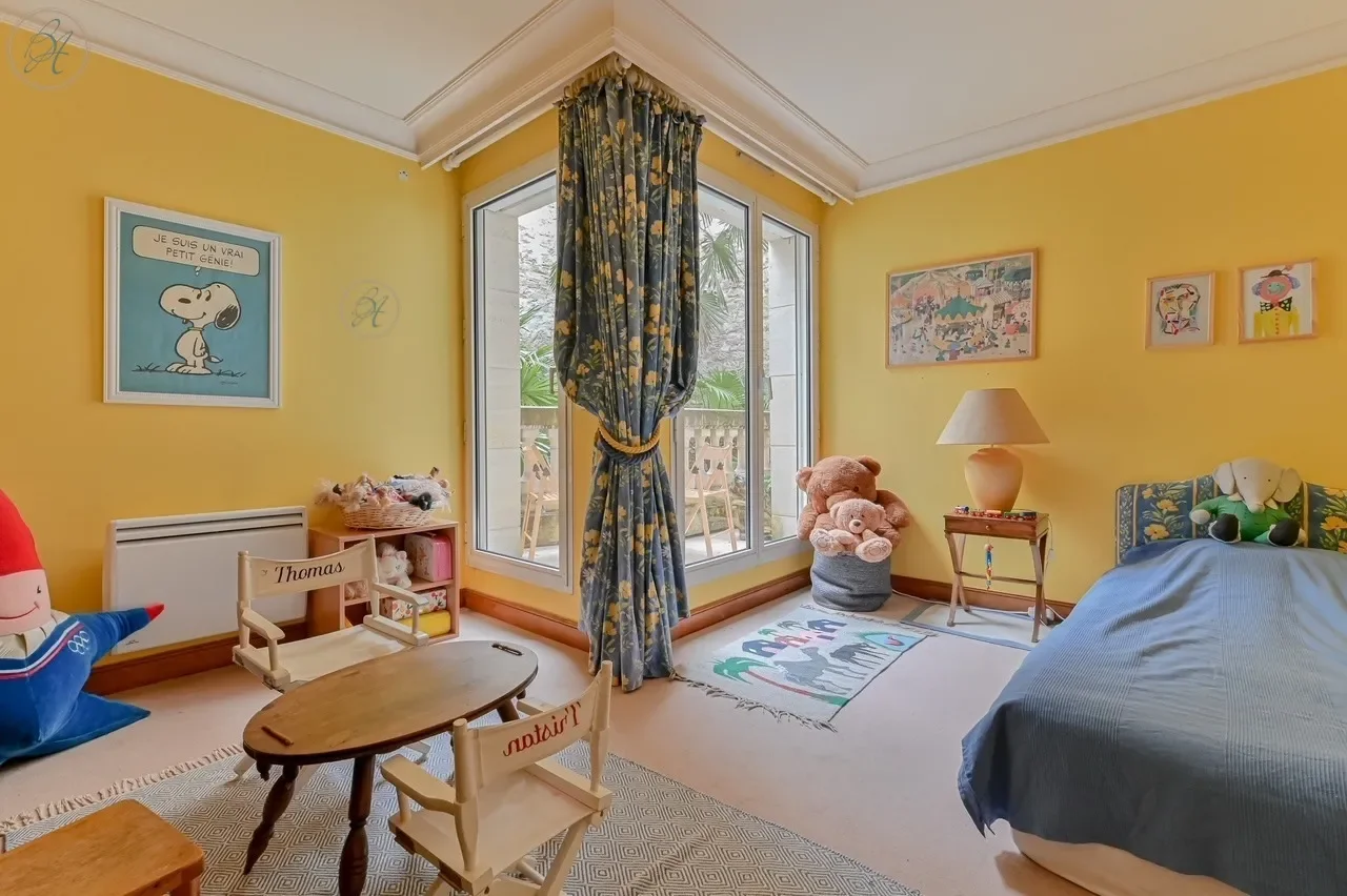 Paris, Île-de-France, France. - Photo 14
