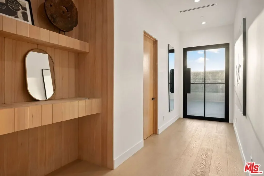 4532 Calhoun Avenue, Los Angeles, California, United States. - Photo 12