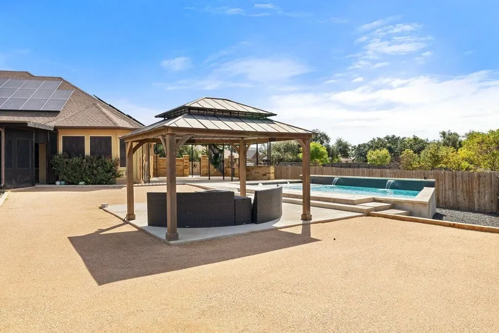 321 Sarahs LN, Liberty Hill, Texas, United States. - Photo 28